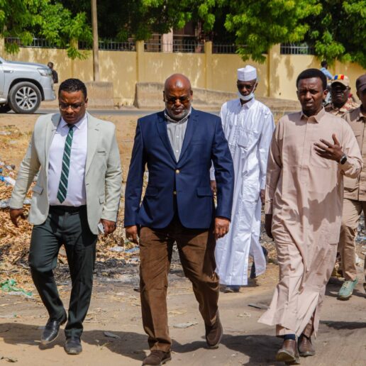 Sur les berges du Chari-5