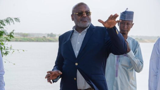 Sur les berges du Chari