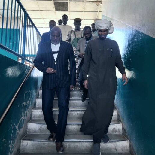 Visite à Idriss Ahmat Abdoulaye Senghor, victime d’un accident-10