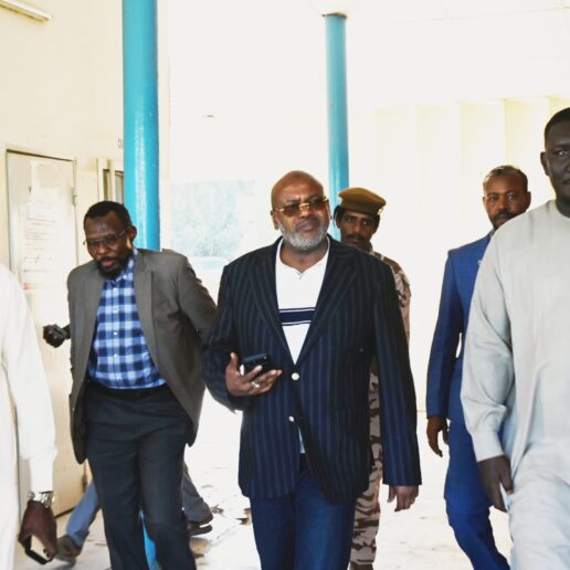 Visite à Idriss Ahmat Abdoulaye Senghor, victime d’un accident-4