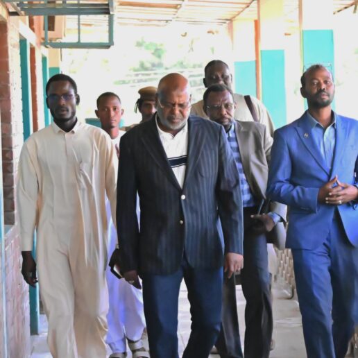 Visite à Idriss Ahmat Abdoulaye Senghor, victime d’un accident-6