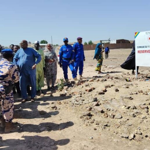 Visite ministérielle sur les réserves foncières de l’État dans le 10ᵉ arrondissement-7