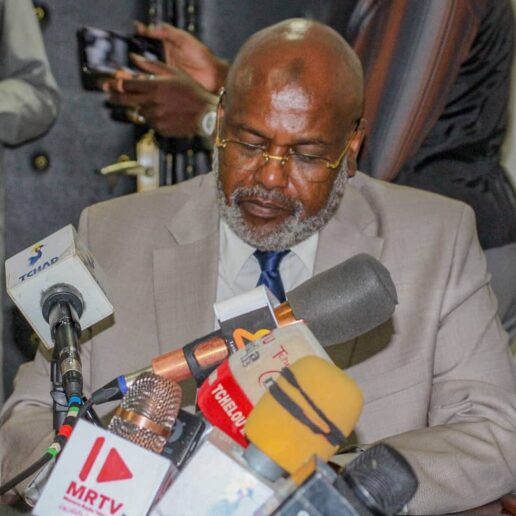 Face aux conseillers de la République